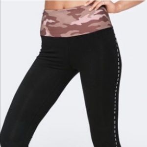 Victoria secret Pink leggings with camo detail